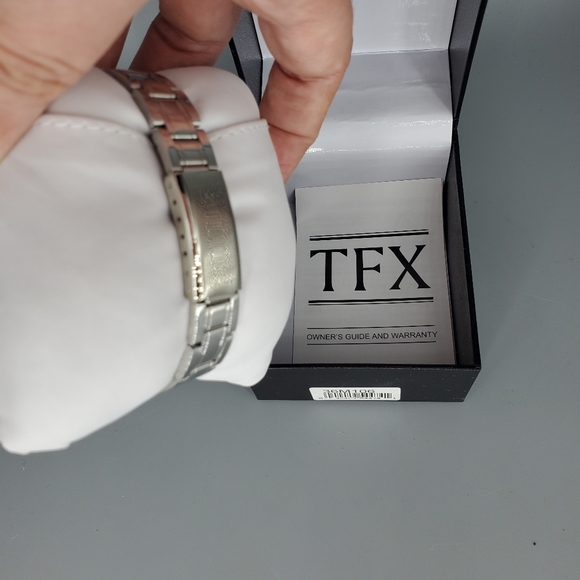 TFX Blue Minimalist Silvertone Watch - Picture 4 of 6